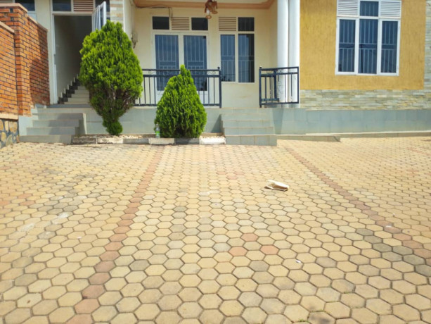 un-furnished-apartment-for-rent-in-kibagabaga-big-3