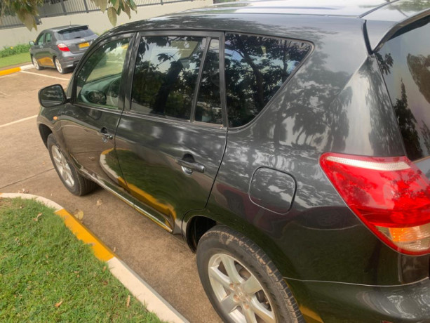 toyota-rav4-big-1