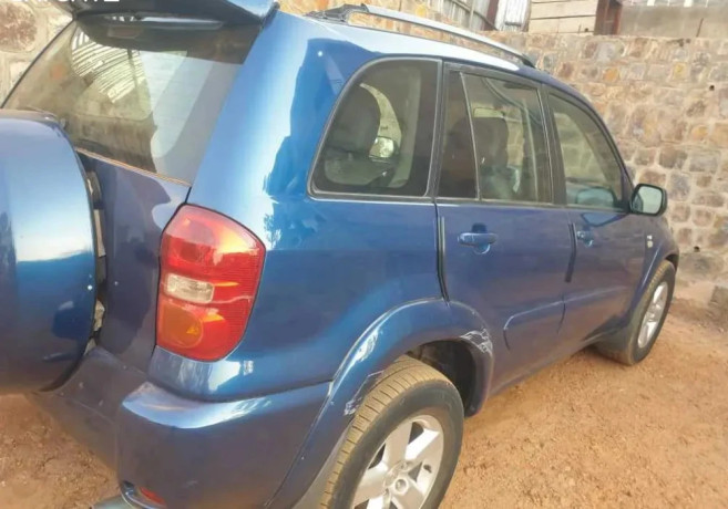 toyota-rav4-big-1
