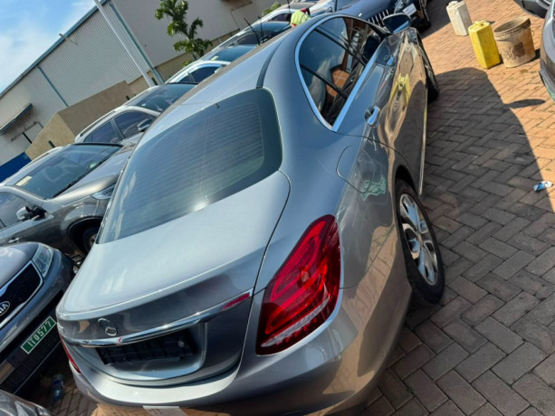 mercedes-benz-glc-250-2016-for-sale-in-kigali-rwanda-big-2