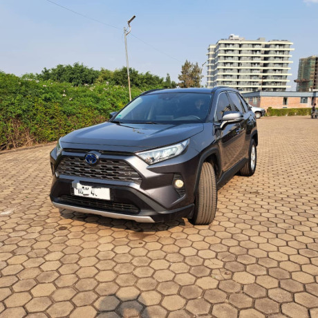 toyota-rav4-big-3