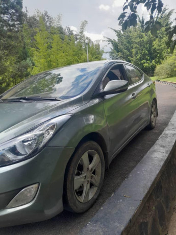 hyundai-elantra-big-3