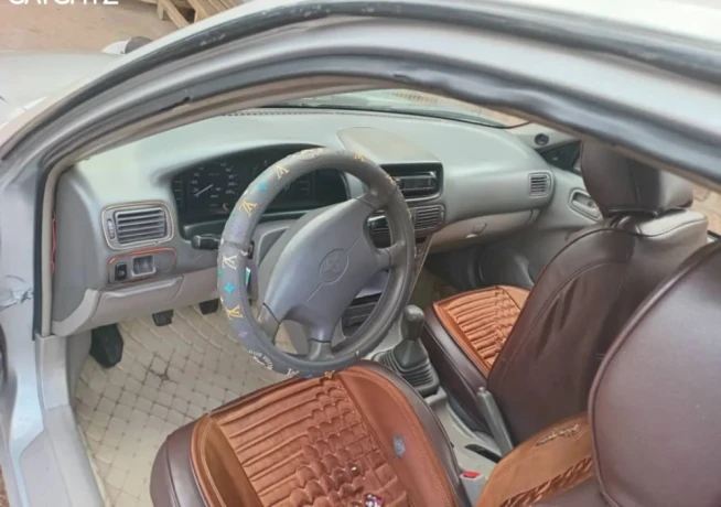 toyota-corolla-1998-big-4