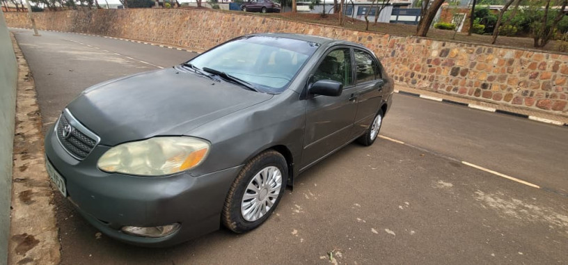 toyota-corolla-ce-big-0