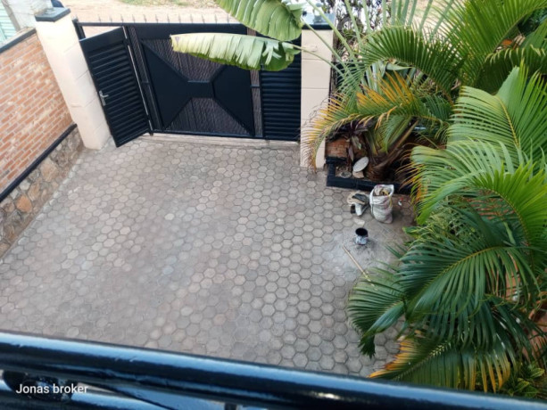 kicukiro-muyange-house-for-rent-in-kigali-big-1