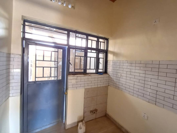 residential-house-for-rent-at-rwf-250000-in-kanombe-big-6