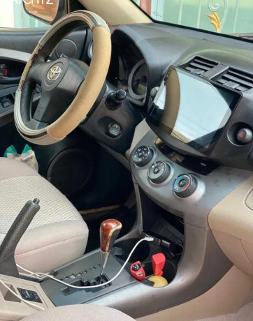 toyota-rav4-big-0