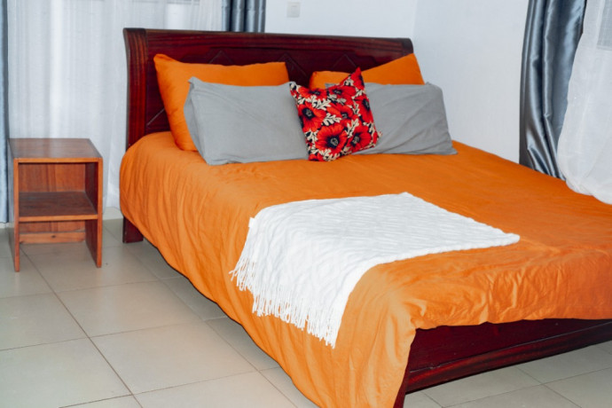 db-184b-gacuriro-gacuriro-well-furnished-house-for-rent-with-shared-swimming-pool-in-kigali-rwanda-big-9