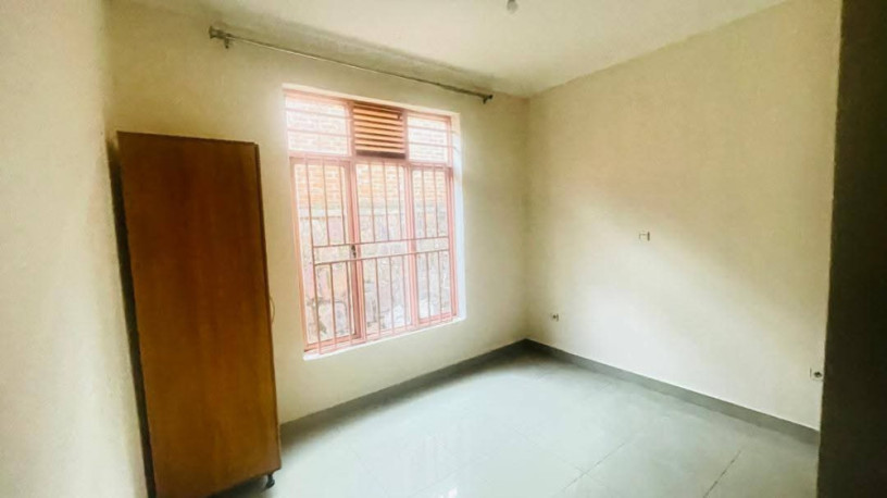 kimironko-around-kigali-parents-school-unfurnished-house-for-rent-big-2