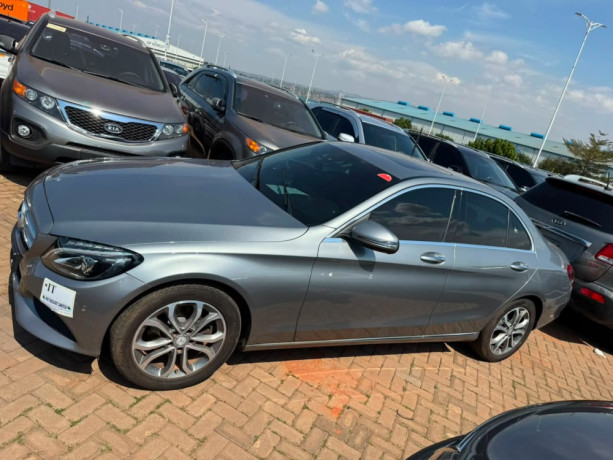 mercedes-benz-glc-250-2016-for-sale-in-kigali-rwanda-big-0