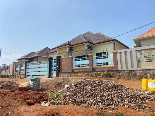 inzu-igurishwa-kanombe-busanza-big-3