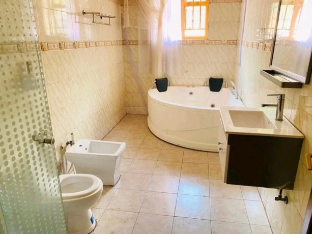 kigali-rwanda-house-for-rent-in-rebero-bnr-big-5