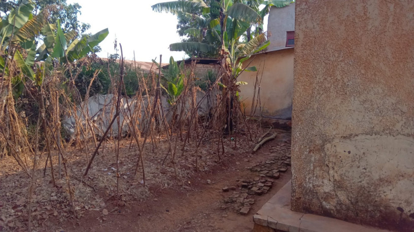 plots-in-nyamirambo-for-sale-big-4
