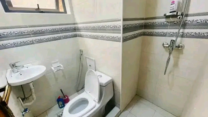 gacuriro-near-simba-center-2-bed-2-bath-at-700k-furnished-apartment-for-rent-in-kigali-call-big-4