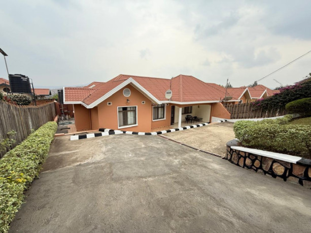 gacuriro-umucyo-estate-very-nice-house-for-rent-in-kigali-big-0