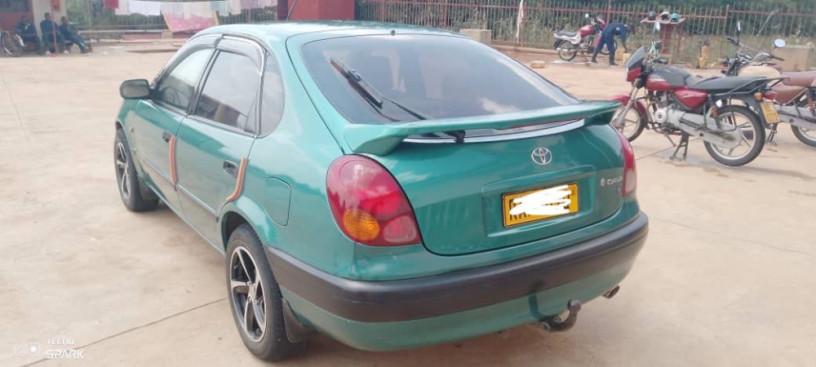 toyota-corolla-big-0