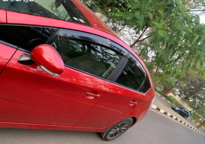 toyota-prius-hybrid-automatic-for-sale-big-4