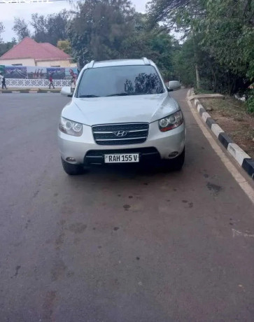 hyundai-santa-fe-automatic-for-sale-big-0