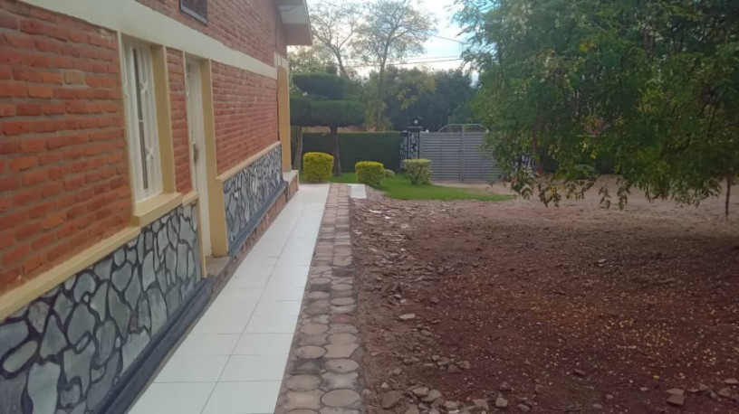 kigali-house-for-sale-in-remera-big-8