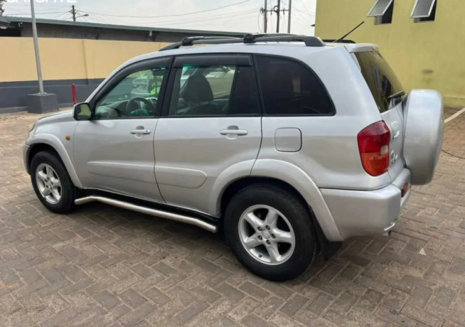 rav4-2002-automatic-europe-11m-big-3