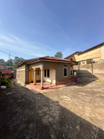 plot-with-house-for-sale-in-remera-big-2