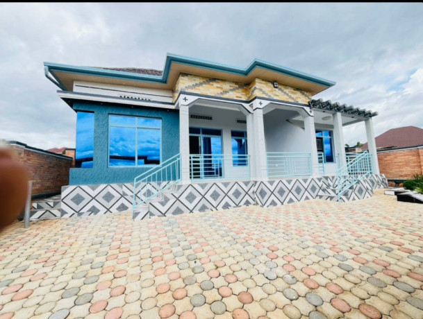 kanombe-kigali-amazing-big-house-sale-at-90millions-tel-big-1