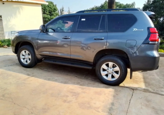 toyota-landcruiser-txl-for-sale-big-1