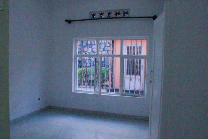 kiyovu-very-nice-unfurnished-house-for-rent-with-swimming-pool-in-kigali-big-8
