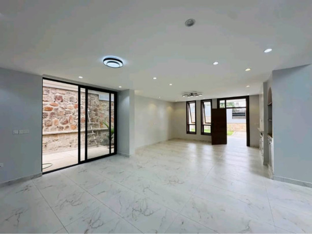 sm-kibagabaga-kibagabaga-unfurnished-house-for-sale-in-kigali-rwanda-big-2