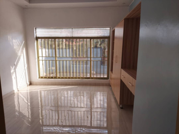kibagabaga-house-for-rent-in-kigali-big-5