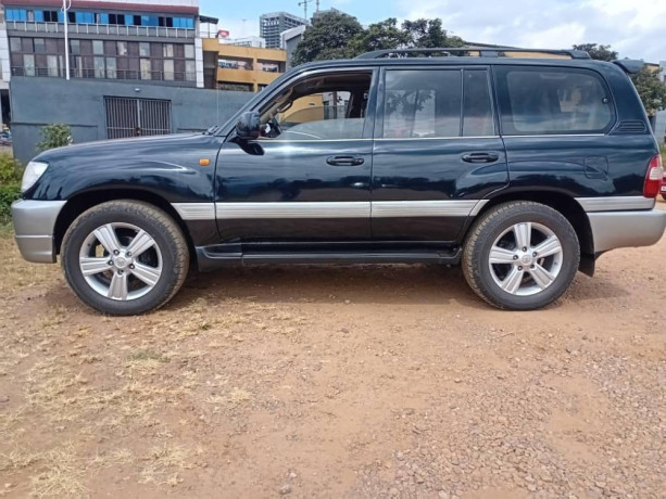 land-cruiser-big-2