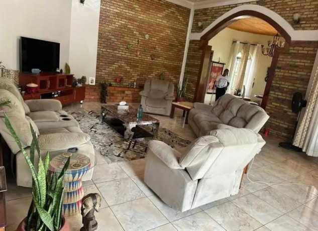 nyarutarama-house-for-sale-big-3