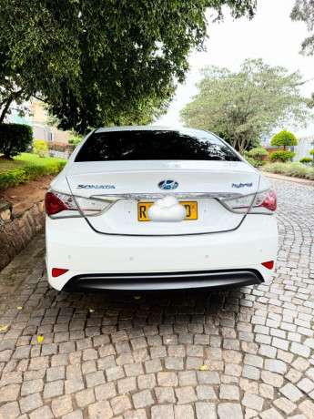 hyundai-sonata-big-1