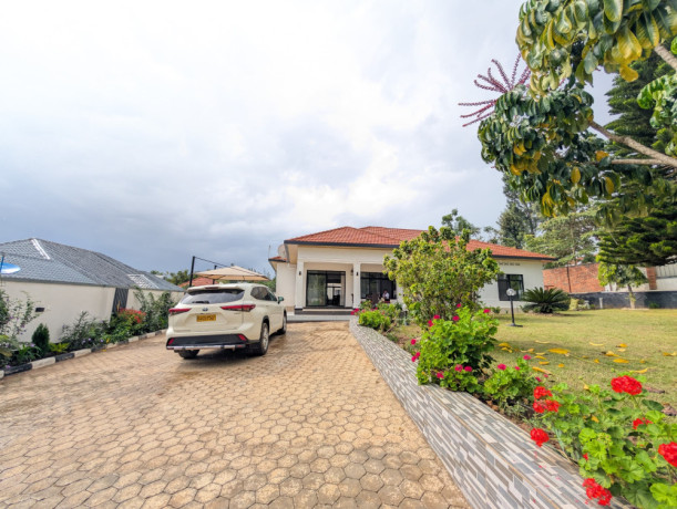 bungalow-available-for-rent-at-kibagabaga-near-kigali-international-school-big-1