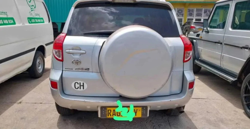toyota-rav4-big-2