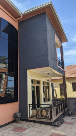 7-kibagabaga-very-nice-and-big-unfurnished-house-for-rent-big-3