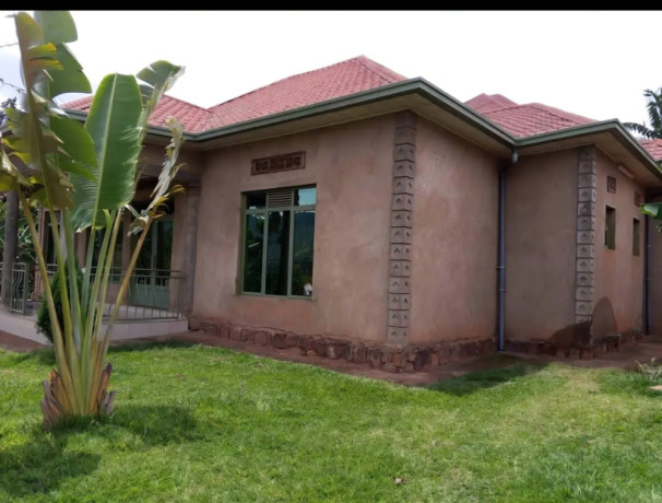 kicukiro-kagarama-hause-for-sale-big-1