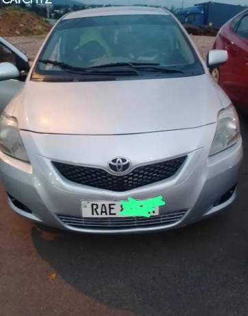 toyota-yaris-big-0