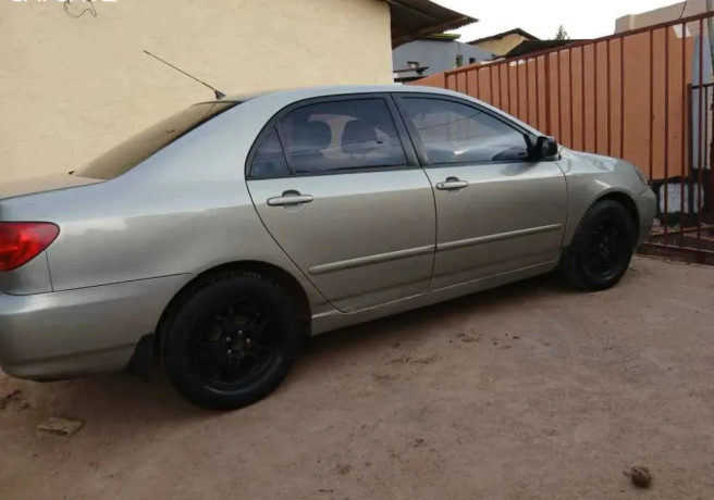 toyota-corolla-big-0