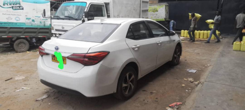 toyota-corolla-big-0