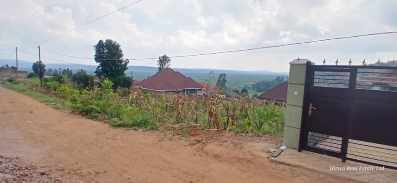 busanza-plot-for-sale-big-1