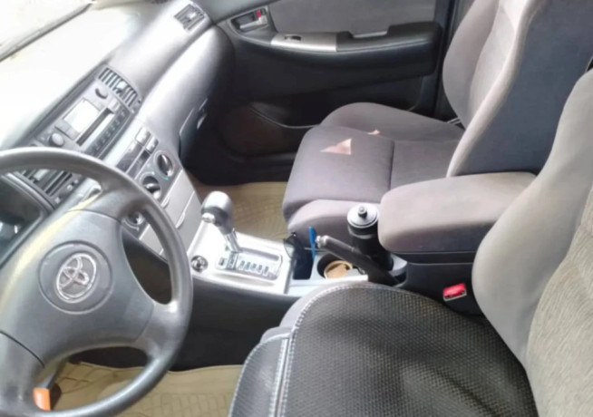 toyota-corolla-hatchback-automatic-for-sell-big-2