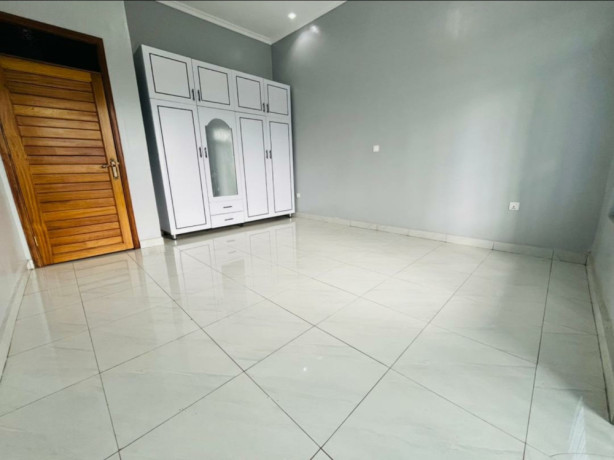 kanombe-kigali-amazing-big-house-sale-at-90millions-tel-big-5