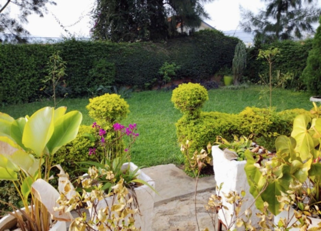 kibagabaga-nice-house-and-big-plot-for-sale-in-kigali-big-4