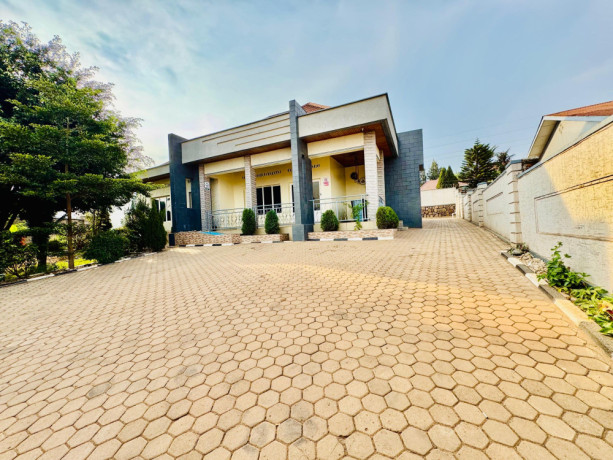 kigali-rwanda-house-for-sale-in-niboye-big-1