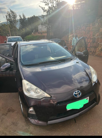 toyota-aqua-on-sale-big-2