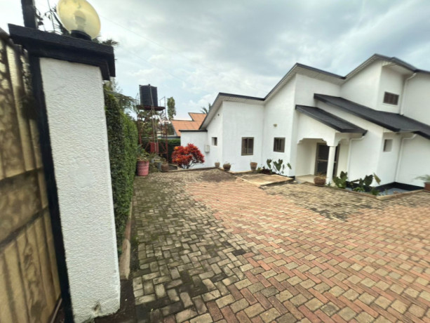 gacuriro-umucyo-estate-nice-furnished-house-for-rent-in-kigali-big-7