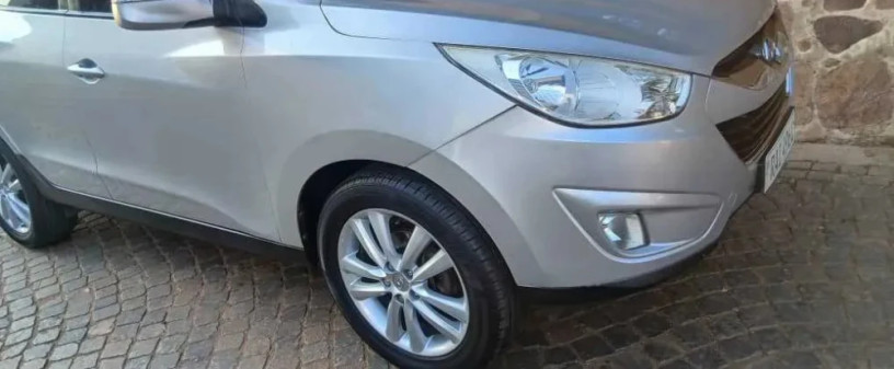 hyundai-tucson-automatic-2010-for-sale-big-4