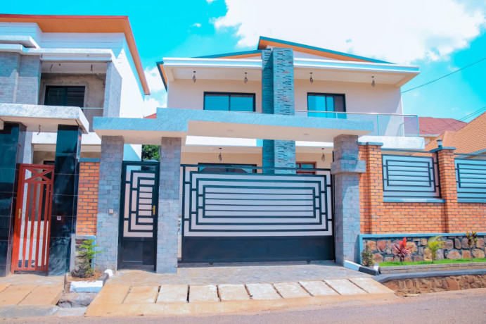 kagarama-very-nice-new-house-for-sale-for-affordable-price-big-0