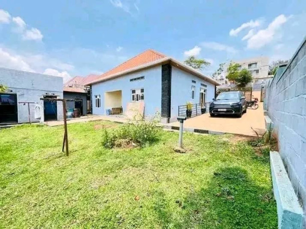 kibagabaga-house-for-sale-on-on-paved-road-in-good-neighborhood-living-dinning-area-4bedrooms-3bathrooms-square-meters-big-6